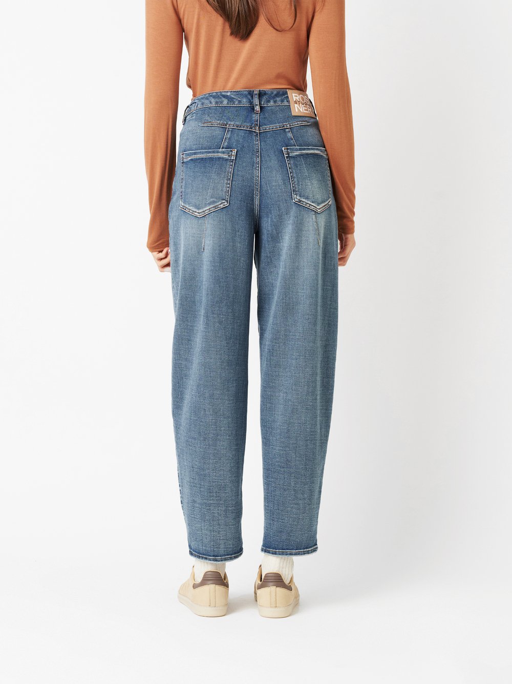 Jeans Mara_385 mid blue rear view