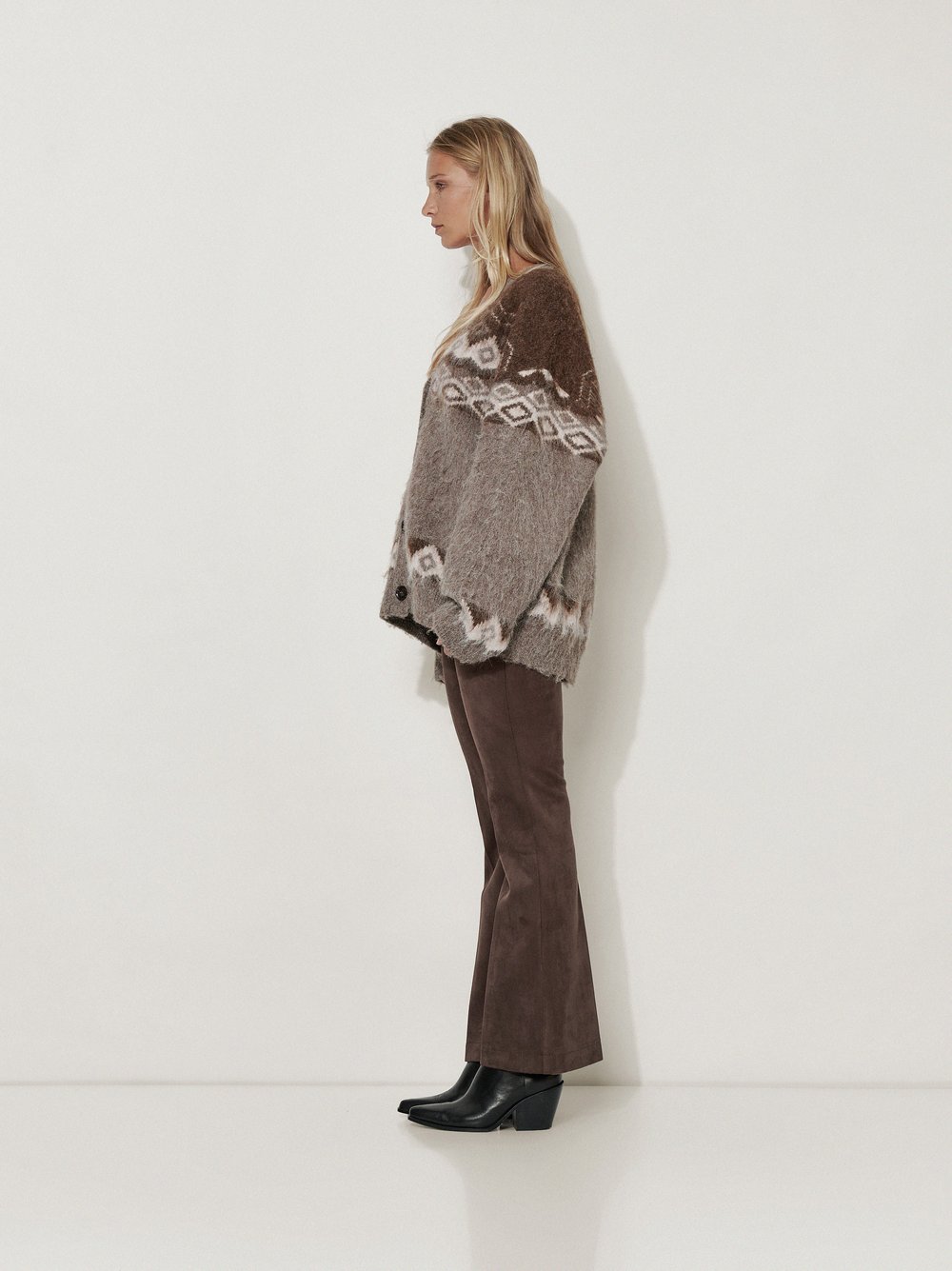 Womens trousers Antonia Bootcut in Dark Brown, bootcut trousers in suede look, front view worn by model