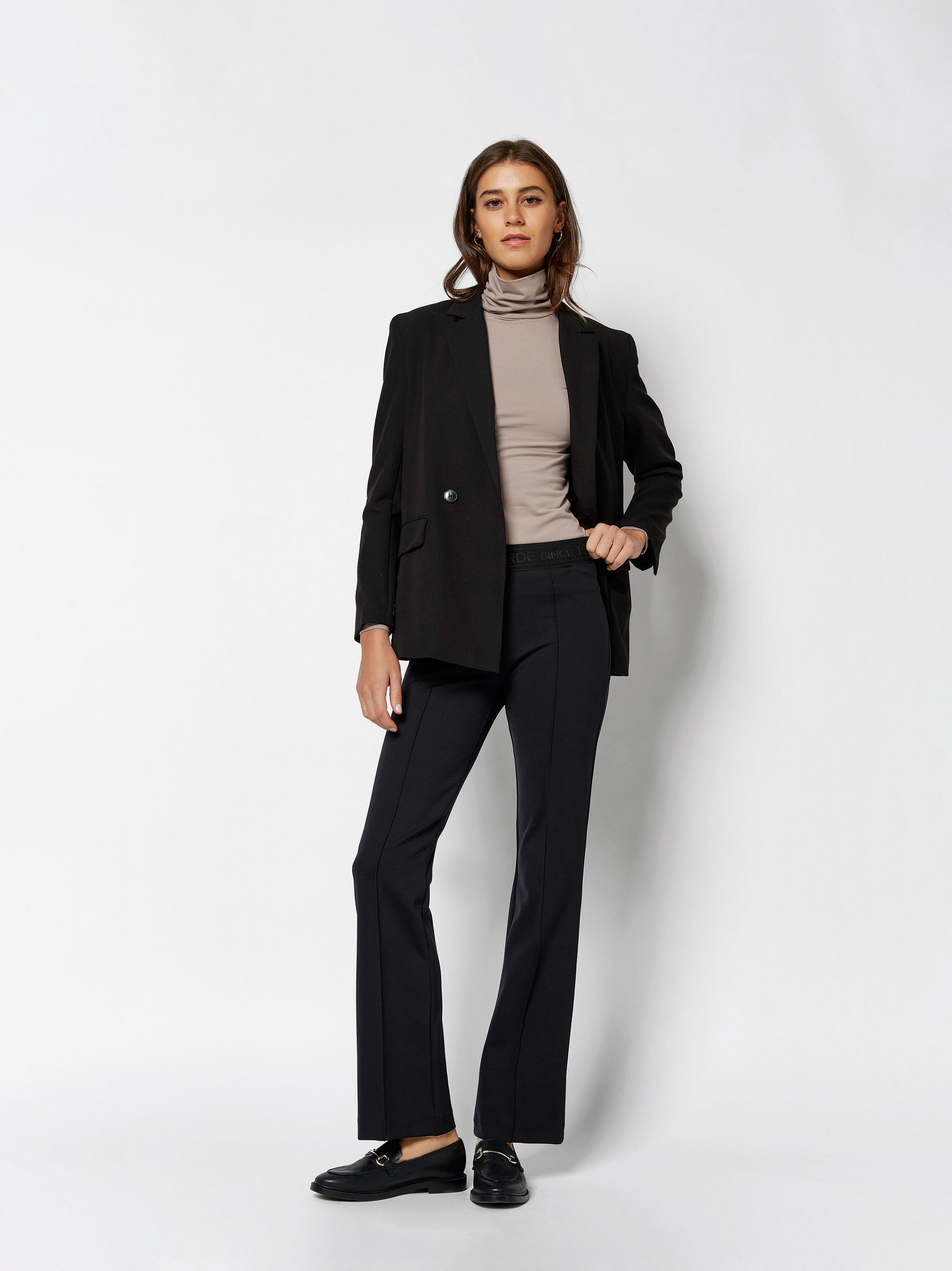 Trousers Alisa_309 black outfit view Trousers Alisa_309 black outfit view