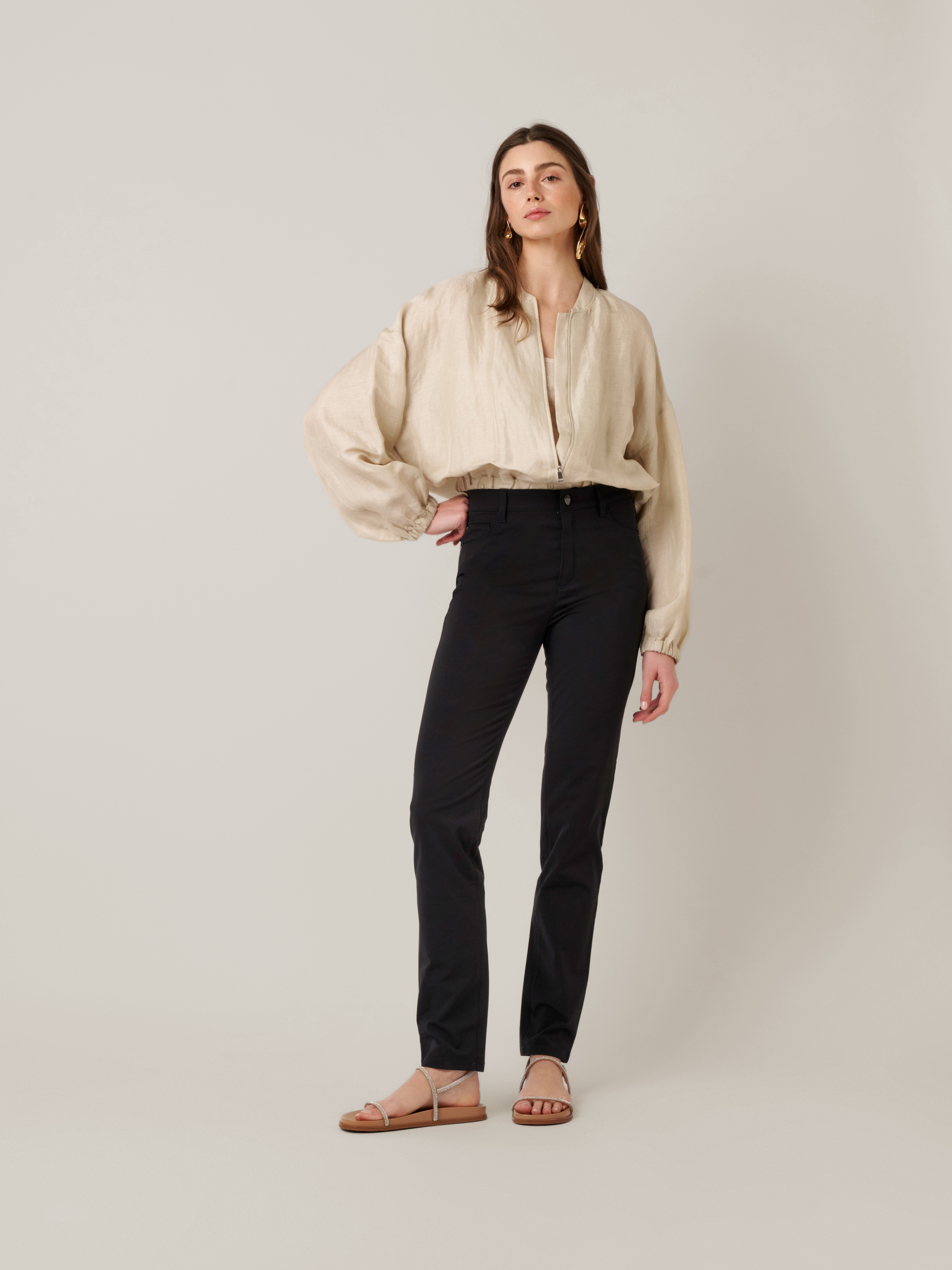 Womens trousers Audrey Slim in black, smart business trousers in techno stretch fabric, outfit view worn by model