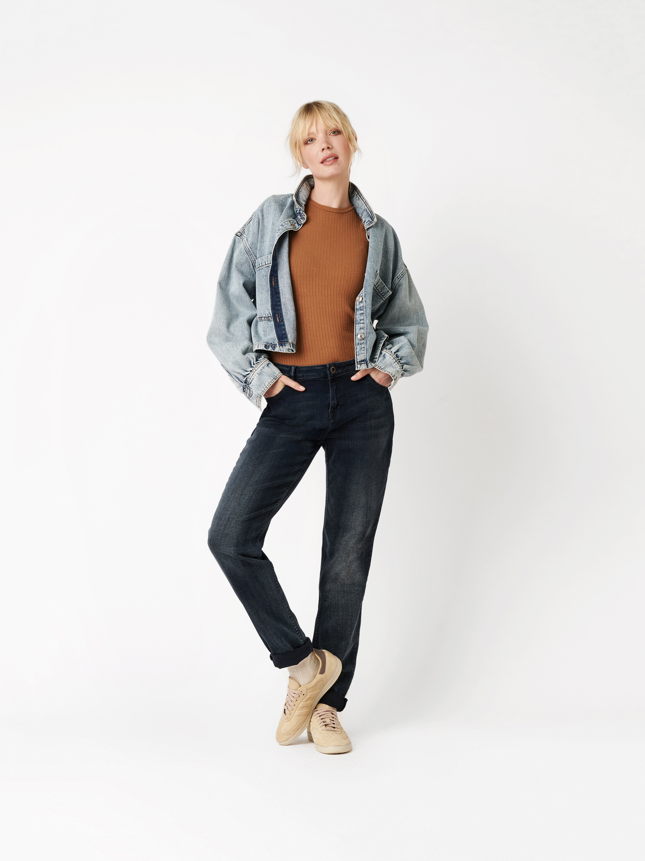 Jeans Masha_155 dark blue outfit view Jeans Masha_155 dark blue outfit view