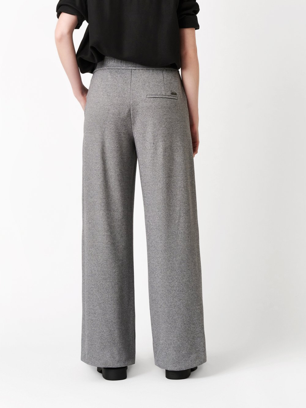 Trousers Mara_403 grey rear view