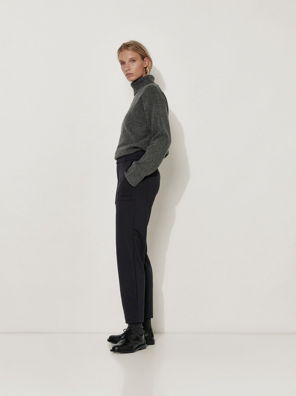 Womens trousers Mara Casual in Black, tapered-fit trousers in scuba fabric, front view worn by model