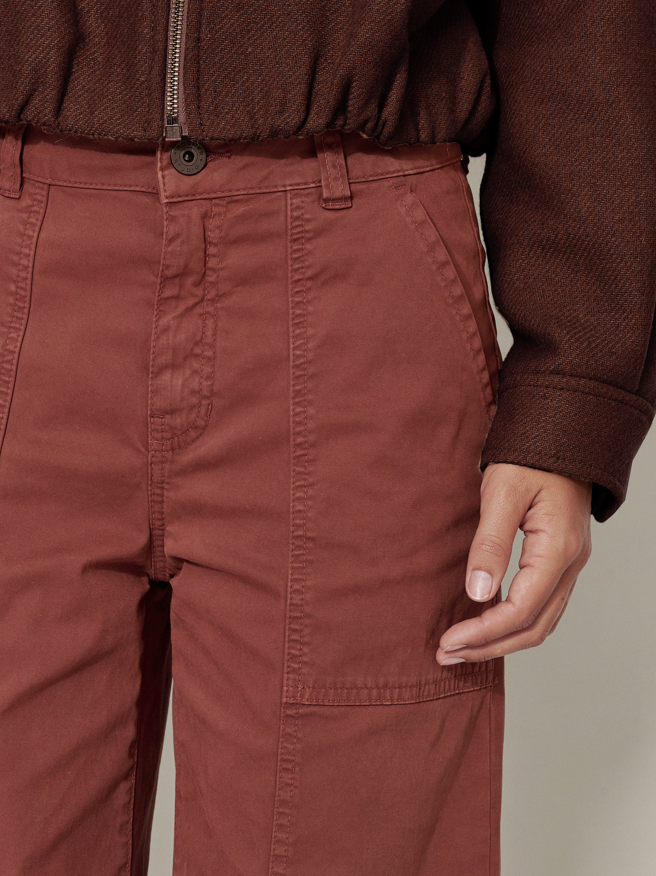 Damenhose Mara Wide in Rostrot, wide-Leg Worker Hose, Detailansicht