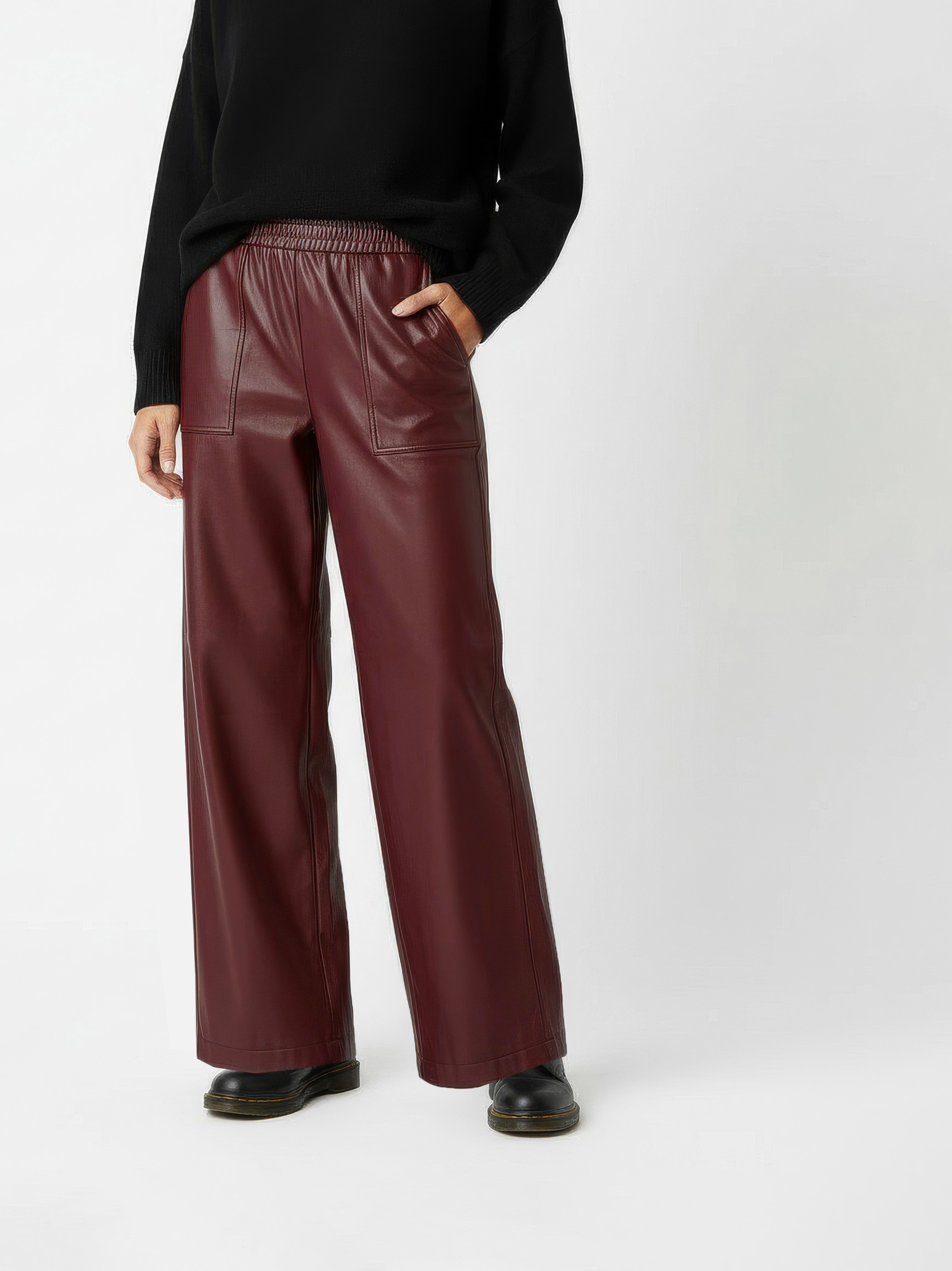 Trousers Mara_369 berry detail view Trousers Mara_369 berry detail view