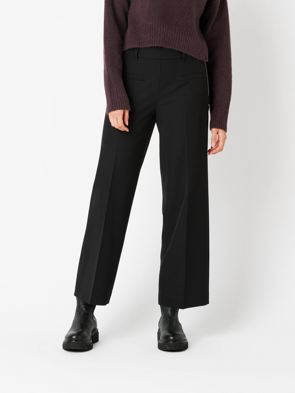 Trousers Mara_398 black front view Trousers Mara_398 black front view