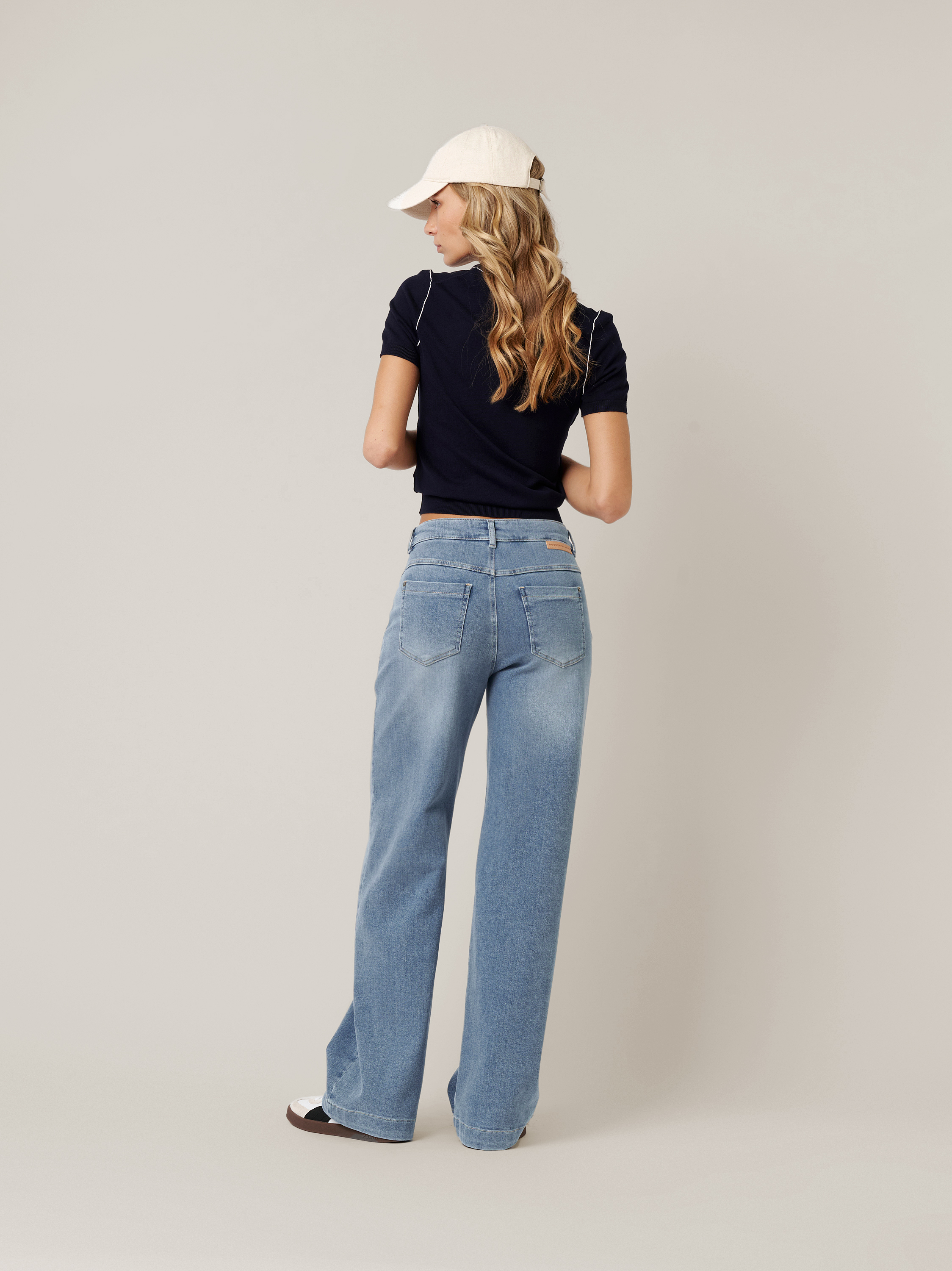 Womens jeans Audrey Wide in mid blue, wide-leg jeans, back view worn by model