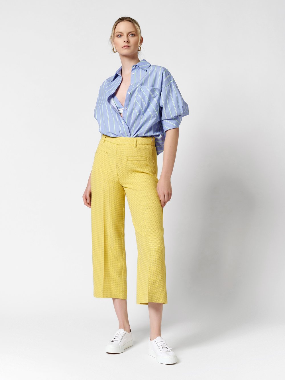 Hose Mara_355 yellow Outfitansicht Hose Mara_355 yellow Outfitansicht