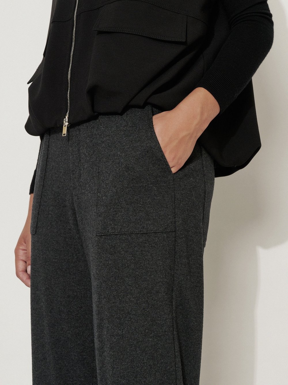 Womens trousers Mara Tapered in Anthracite, soft jersey tapered-fit trousers, detail view