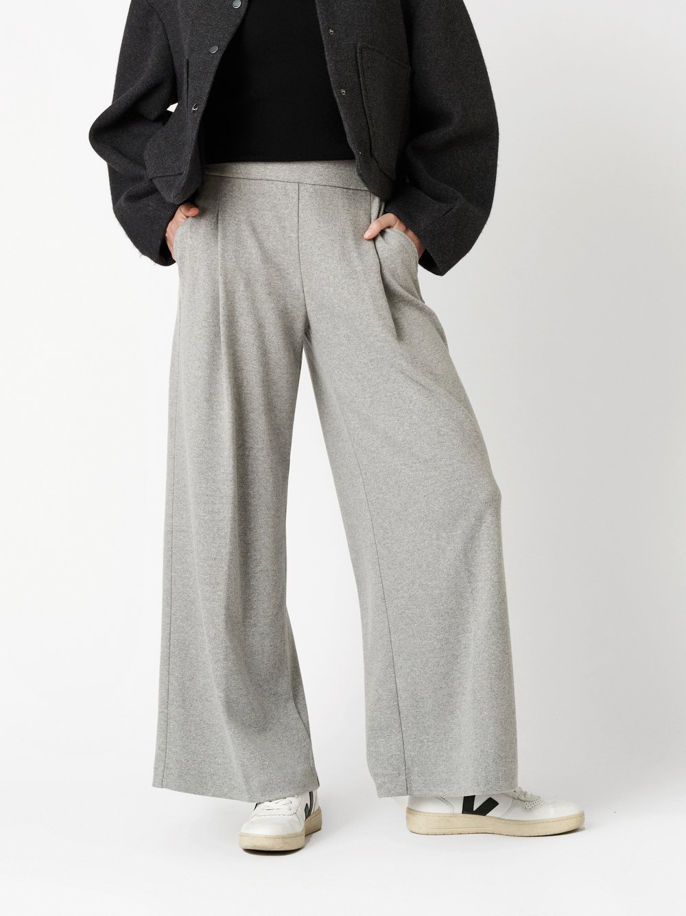 Trousers Mara_403 light grey front view Trousers Mara_403 light grey front view