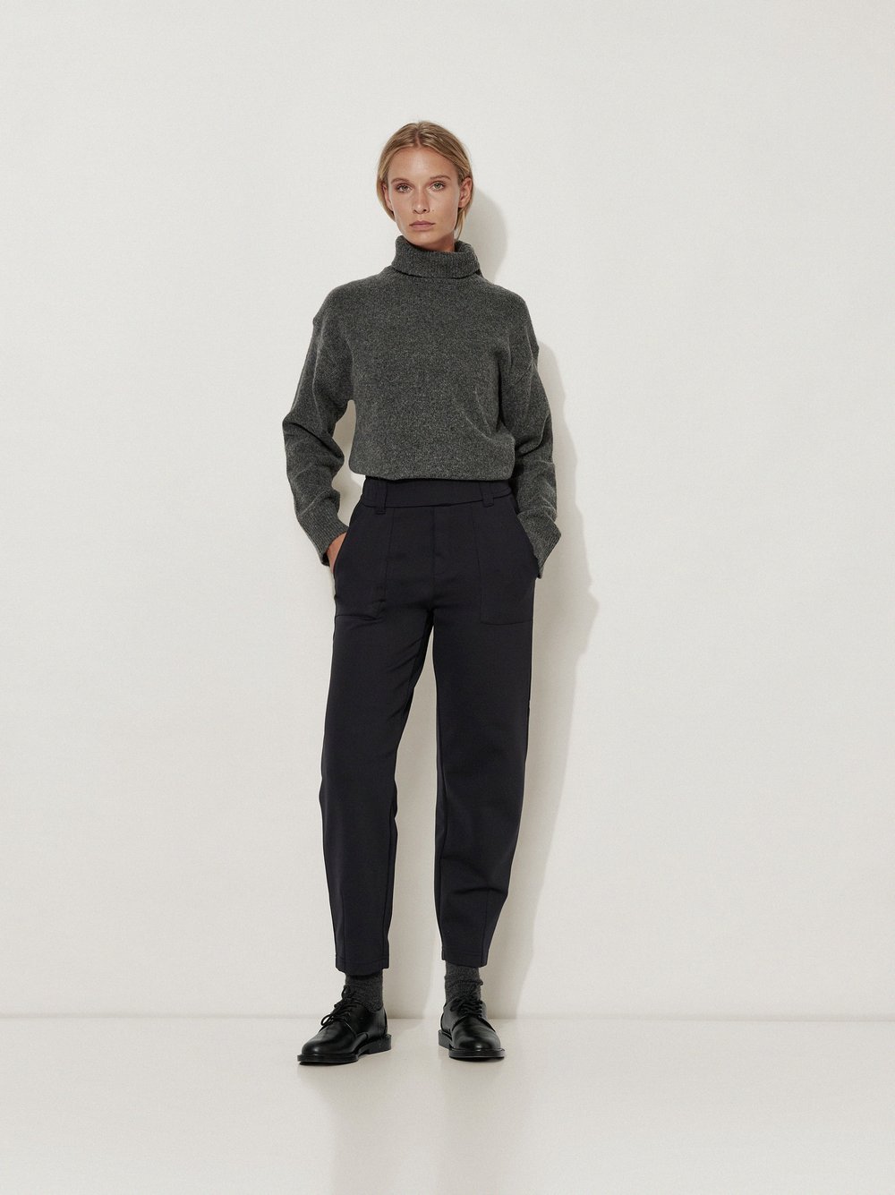 Womens trousers Mara Casual in Black, tapered-fit trousers in scuba fabric, outfit view worn by model