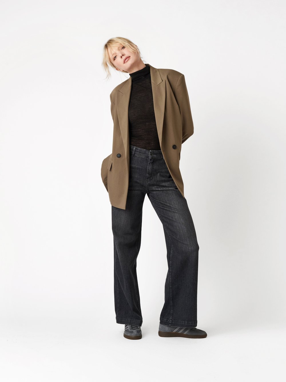 Jeans Audrey1_094 dark grey outfit view