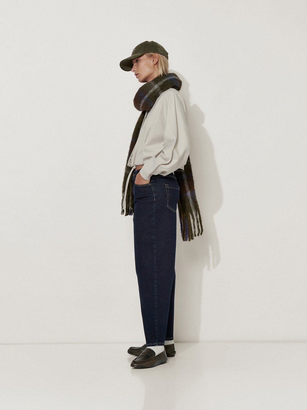 Womens jeans Mara Tapered in Navy, o-shape jeans, front view worn by model