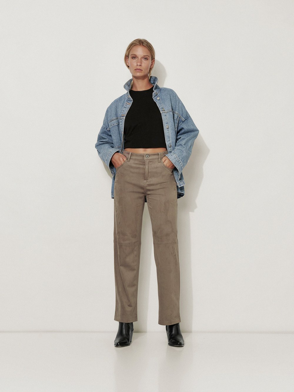 Womens trousers Audrey Straight in Taupe, straight-fit trousers in suede look, outfit view worn by model