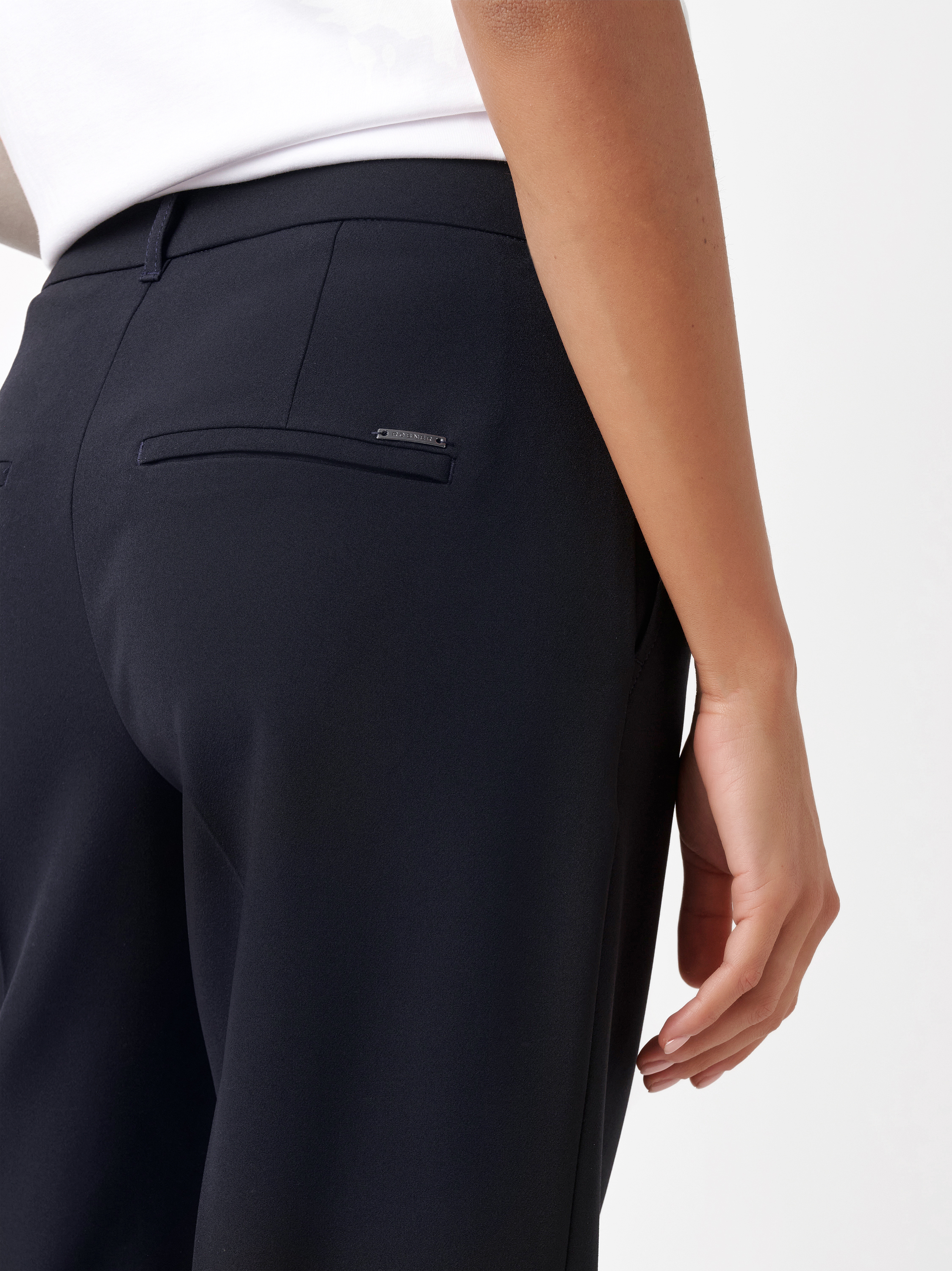 Hose May_305 navy Detailansicht Hose May_305 navy Detailansicht