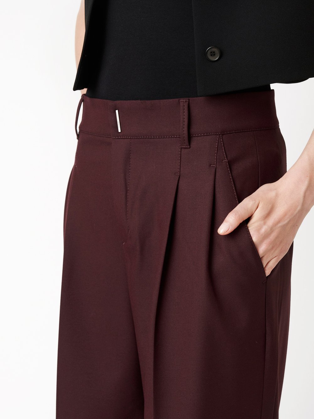 Hose Mara_393 berry Detailansicht Hose Mara_393 berry Detailansicht