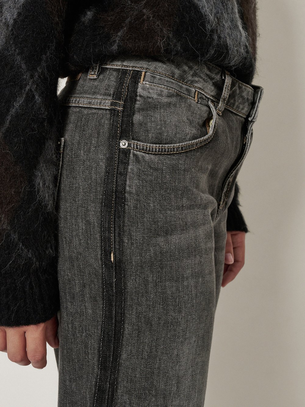 Womens jeans Masha Straight in Grey, straight-fit jeans with contrast side panels, detail view
