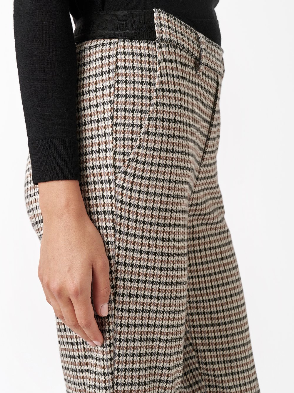 Trousers Alisa_337 brown/black detail view Trousers Alisa_337 brown/black detail view