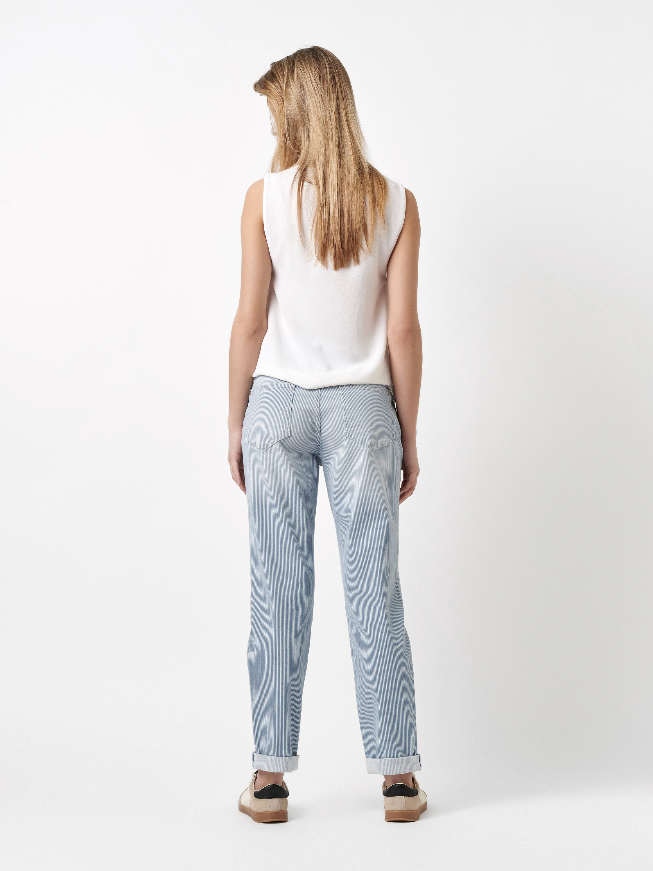 Jeans Masha_097 blue/white rear view Jeans Masha_097 blue/white rear view