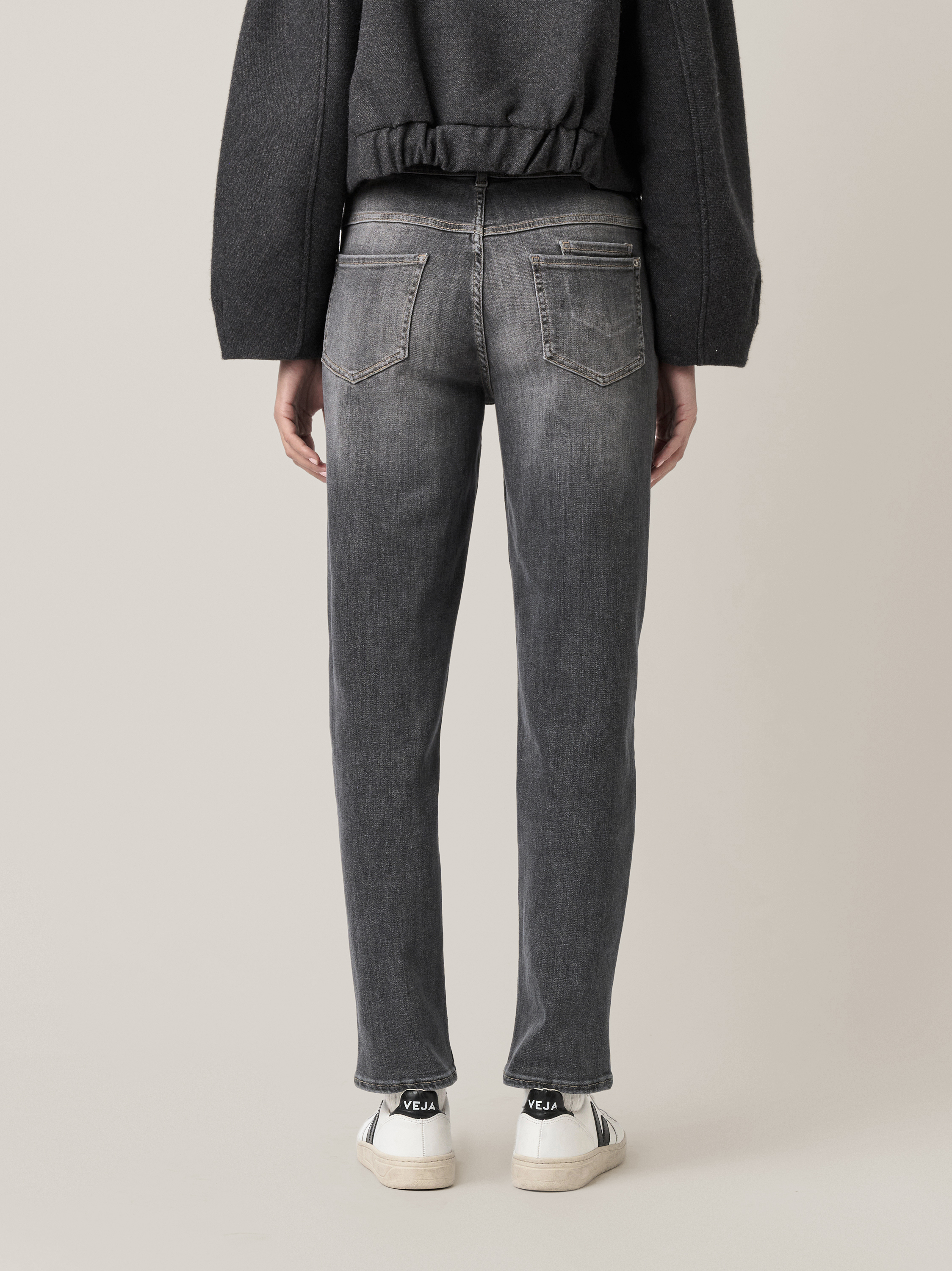 Womens jeans Masha Straight in mid grey, straight-fit jeans with mid waist, back view worn by model