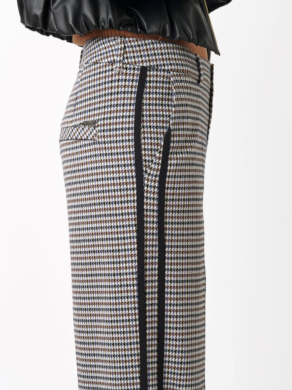 Trousers Mara_355 navy/black detail view Trousers Mara_355 navy/black detail view