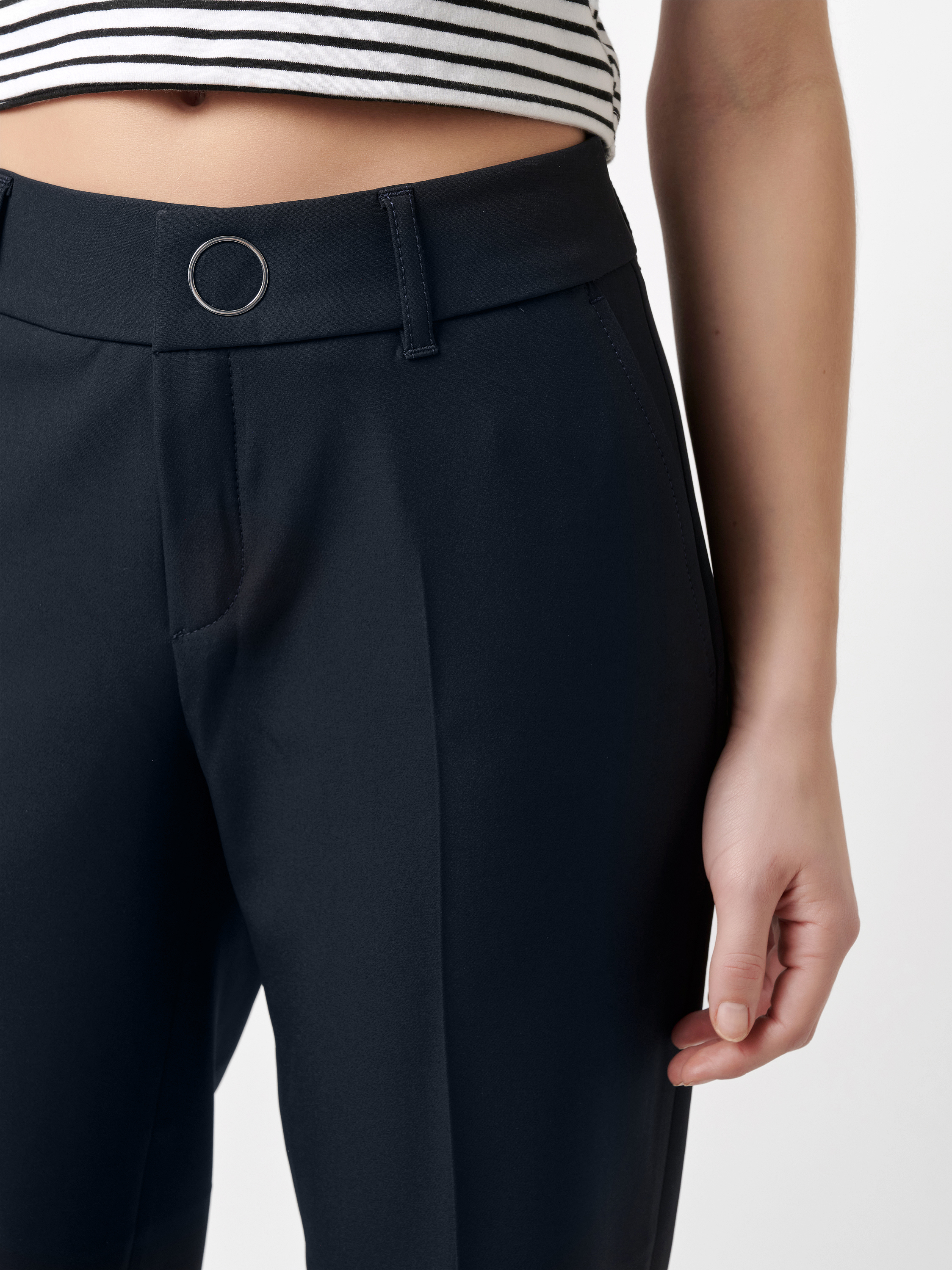 Hose May_305 navy Detailansicht Hose May_305 navy Detailansicht