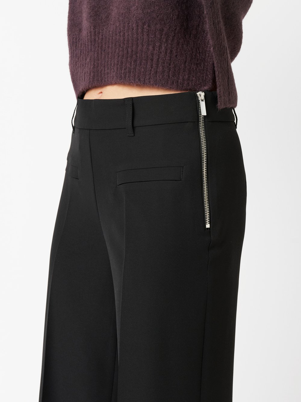 Trousers Mara_398 black detail view Trousers Mara_398 black detail view