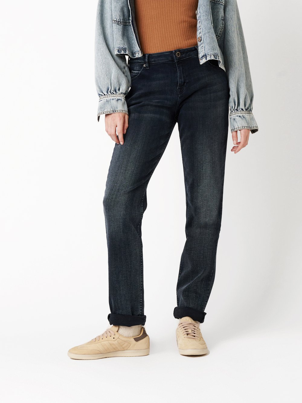 Jeans Masha_155 dark blue front view Jeans Masha_155 dark blue front view