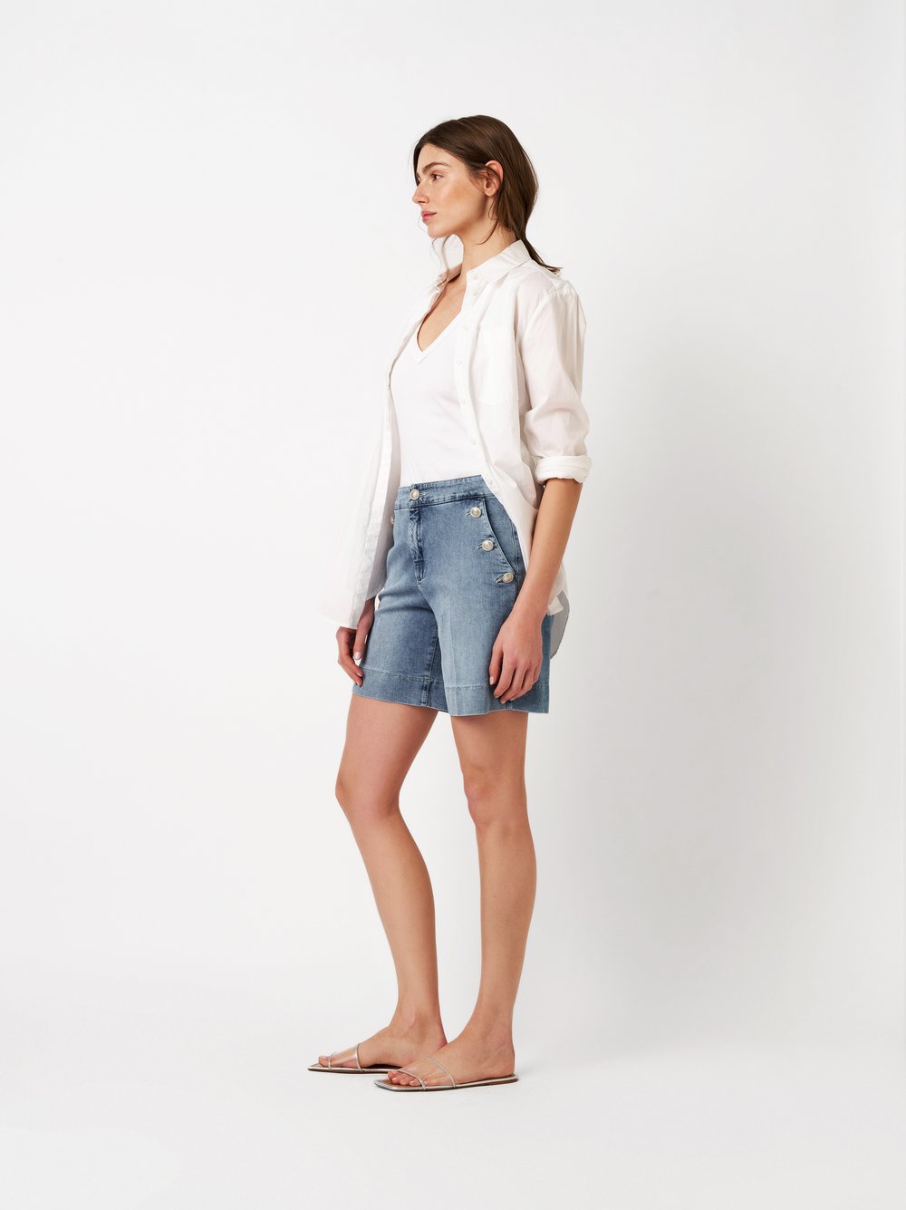 Womens shorts Mara Shorts in light blue, denim shorts with framed pockets, front view worn by model
