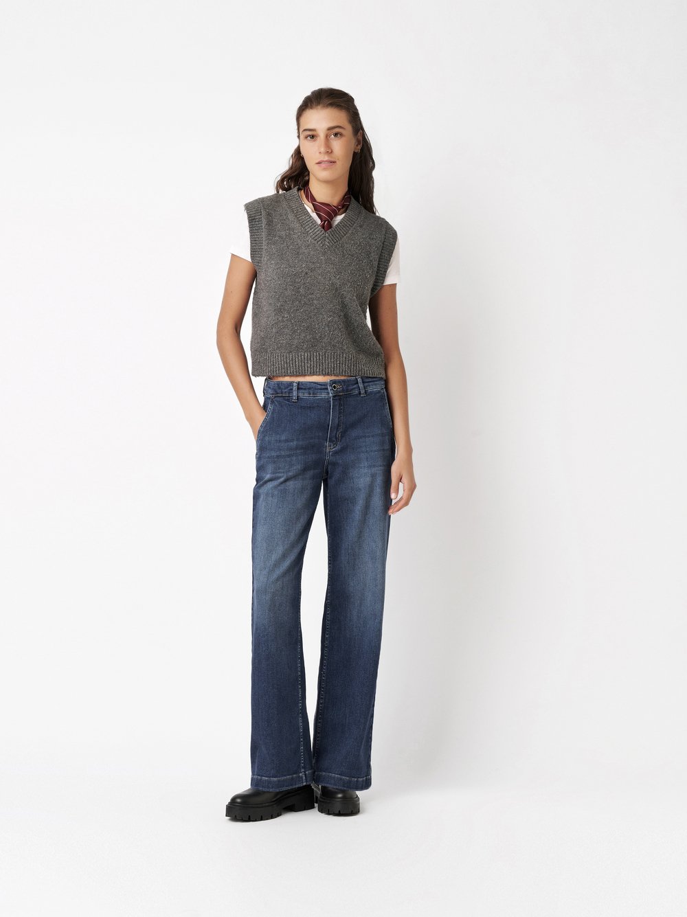 Jeans Audrey1_094 mid blue outfit view