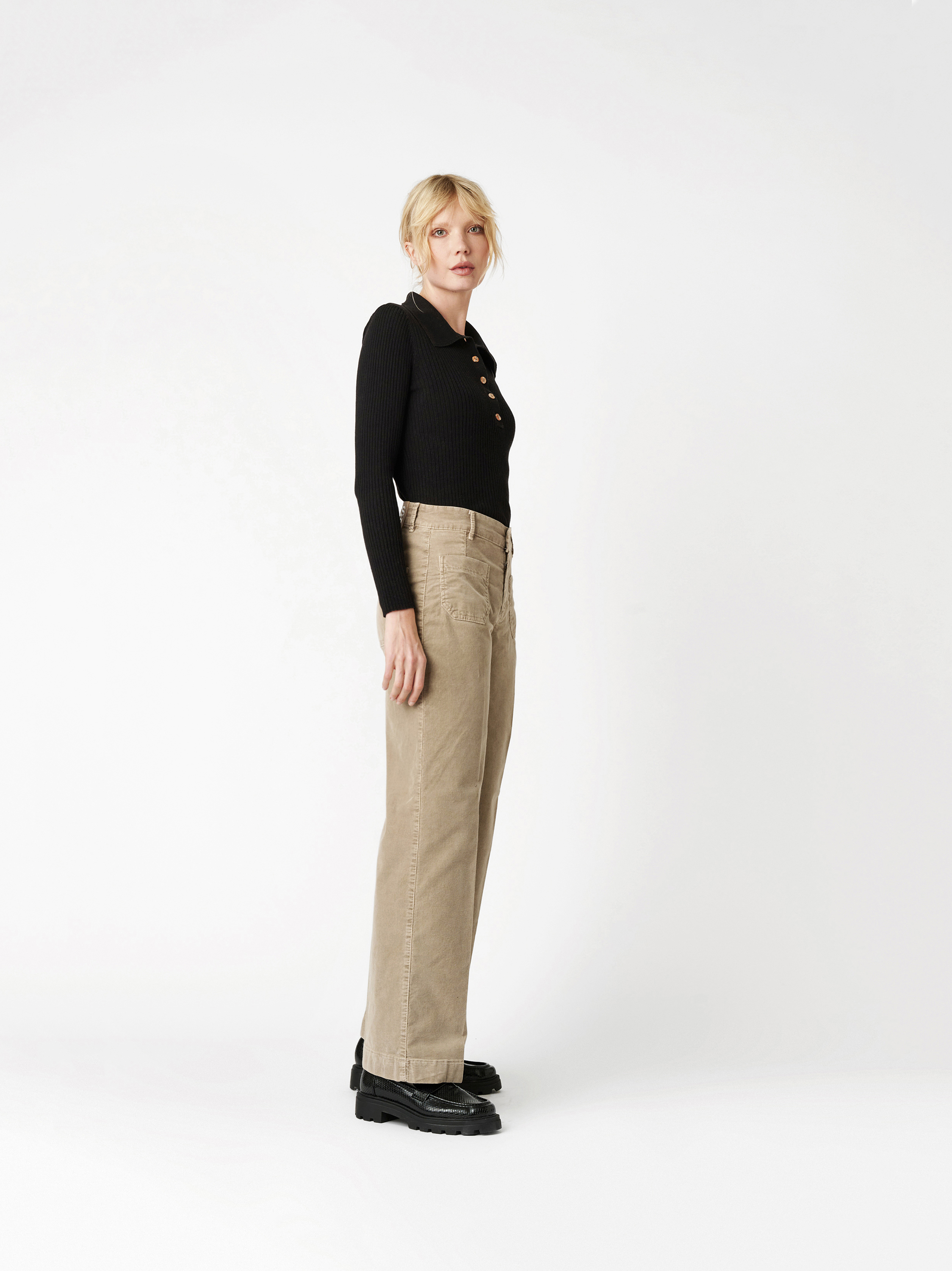 Trousers Audrey1_085 beige outfit view Trousers Audrey1_085 beige outfit view