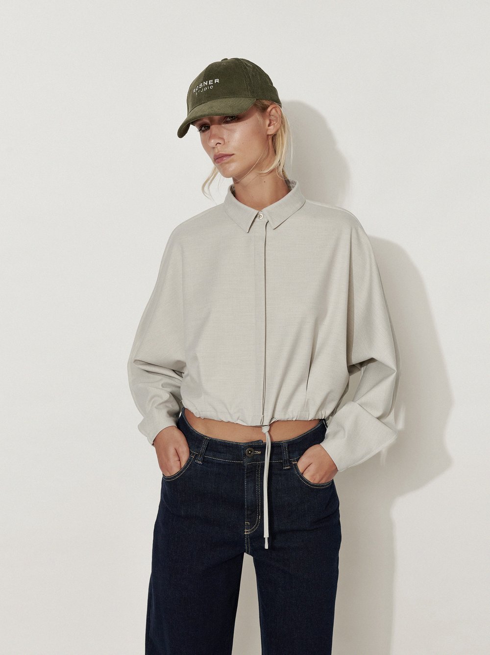 Womens blouson Jana in Light Grey, cropped shirt jacket, front view worn by model