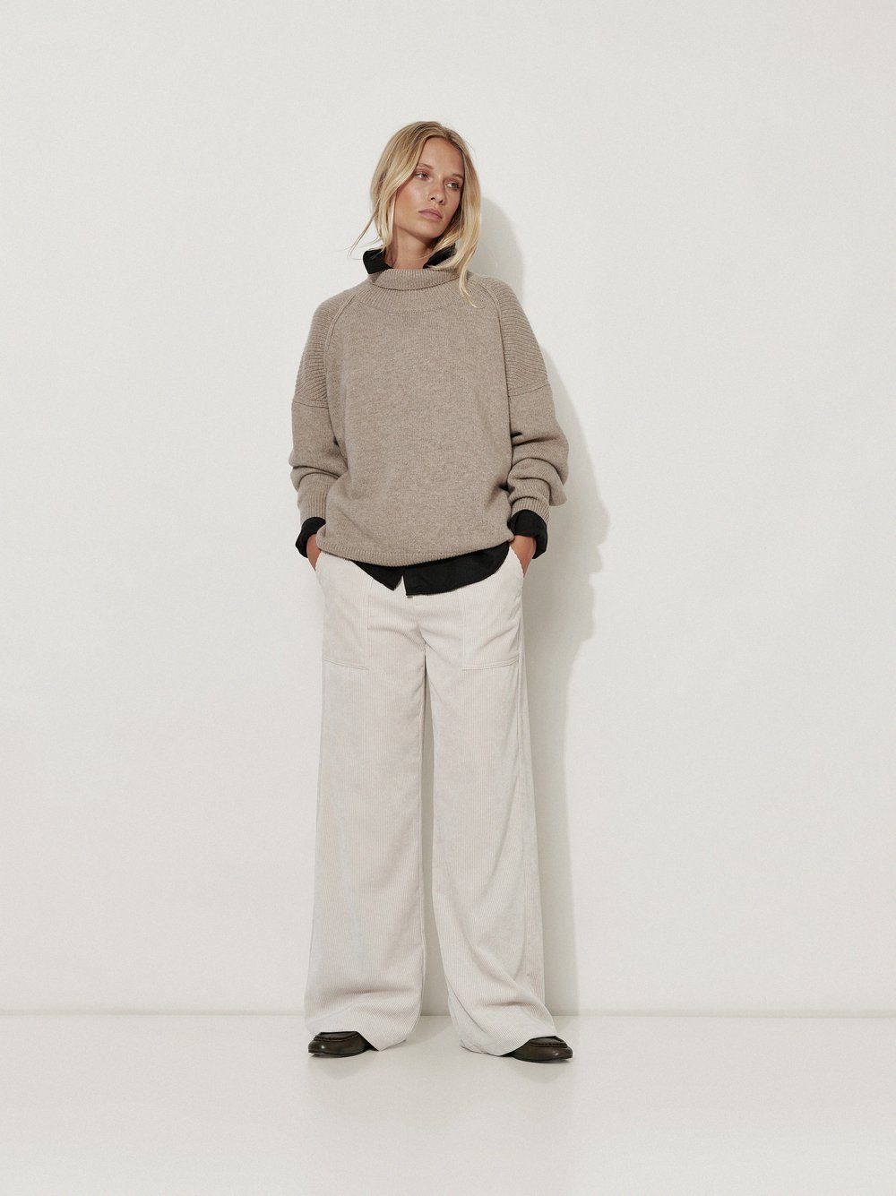 Womens trousers Mara Worker in Ecru, wide-leg corduroy trousers, outfit view worn by model