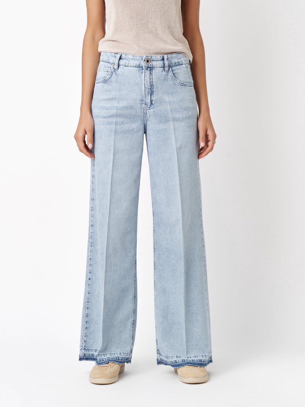 Jeans Audrey1_086 light blue front view Jeans Audrey1_086 light blue front view