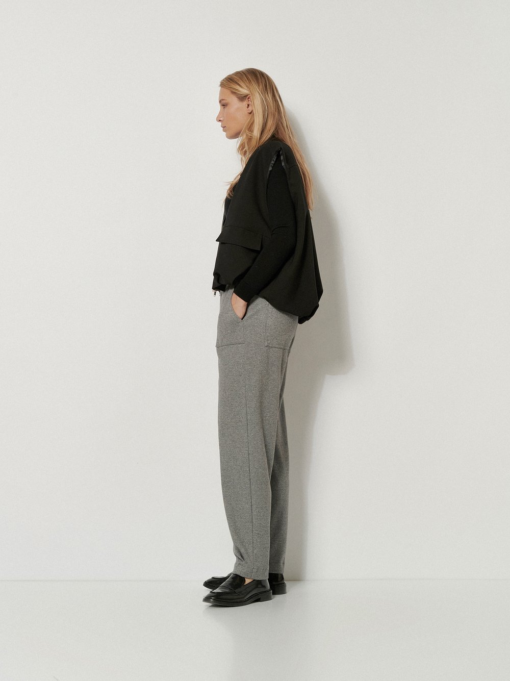 Womens trousers Mara Tapered in Light Grey, soft jersey tapered-fit trousers, front view worn by model