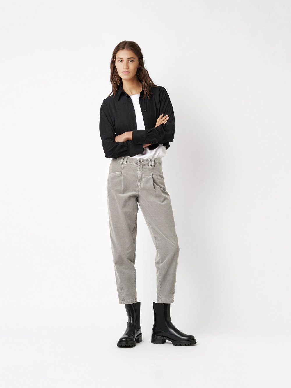 Hose Mara_089 grey Outfitansicht