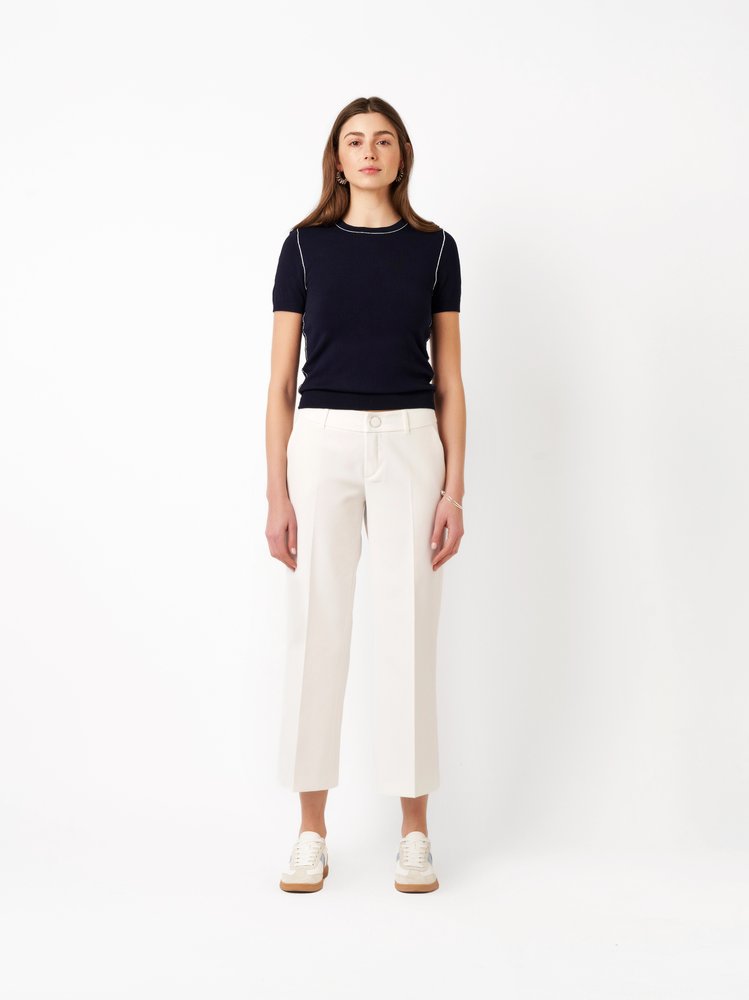 Womens trousers May Culotte in white, fluid culottes in crepe, front view worn by model