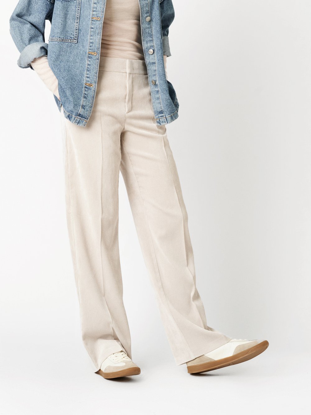 Trousers Mara_355 ecru front view Trousers Mara_355 ecru front view