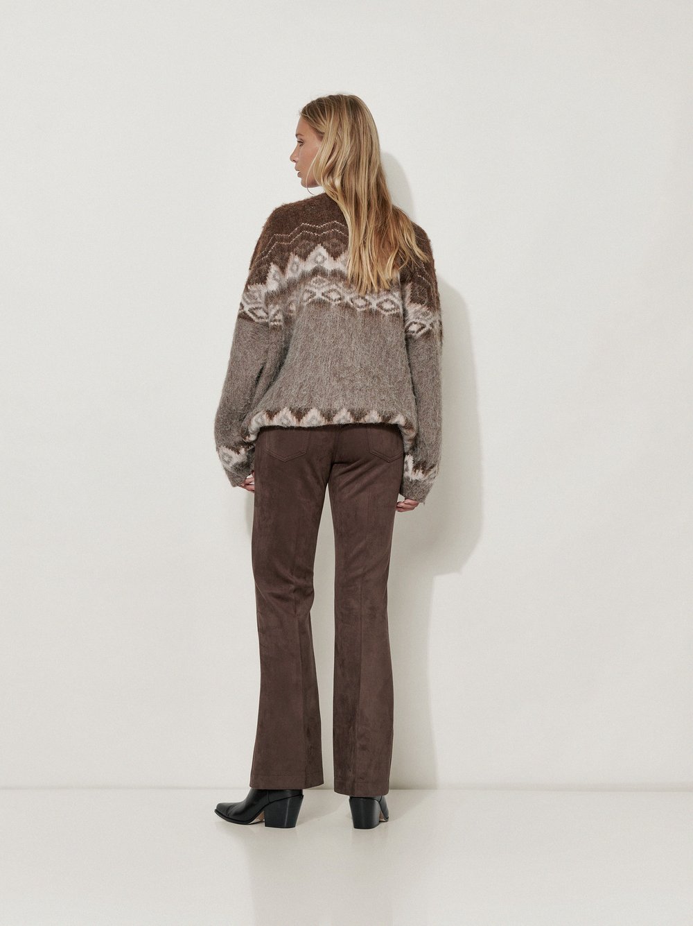 Womens trousers Antonia Bootcut in Dark Brown, bootcut trousers in suede look, back view worn by model