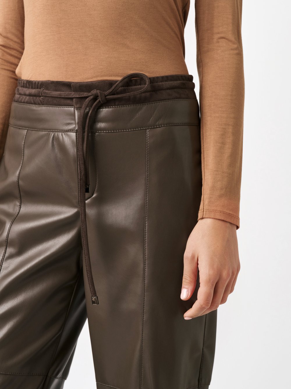 Trousers May_454 brown detail view Trousers May_454 brown detail view