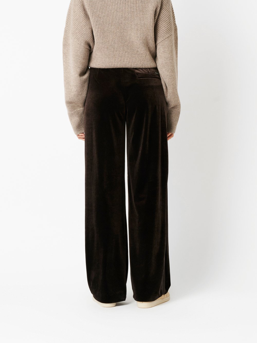 Trousers Mara_355 brown rear view Trousers Mara_355 brown rear view