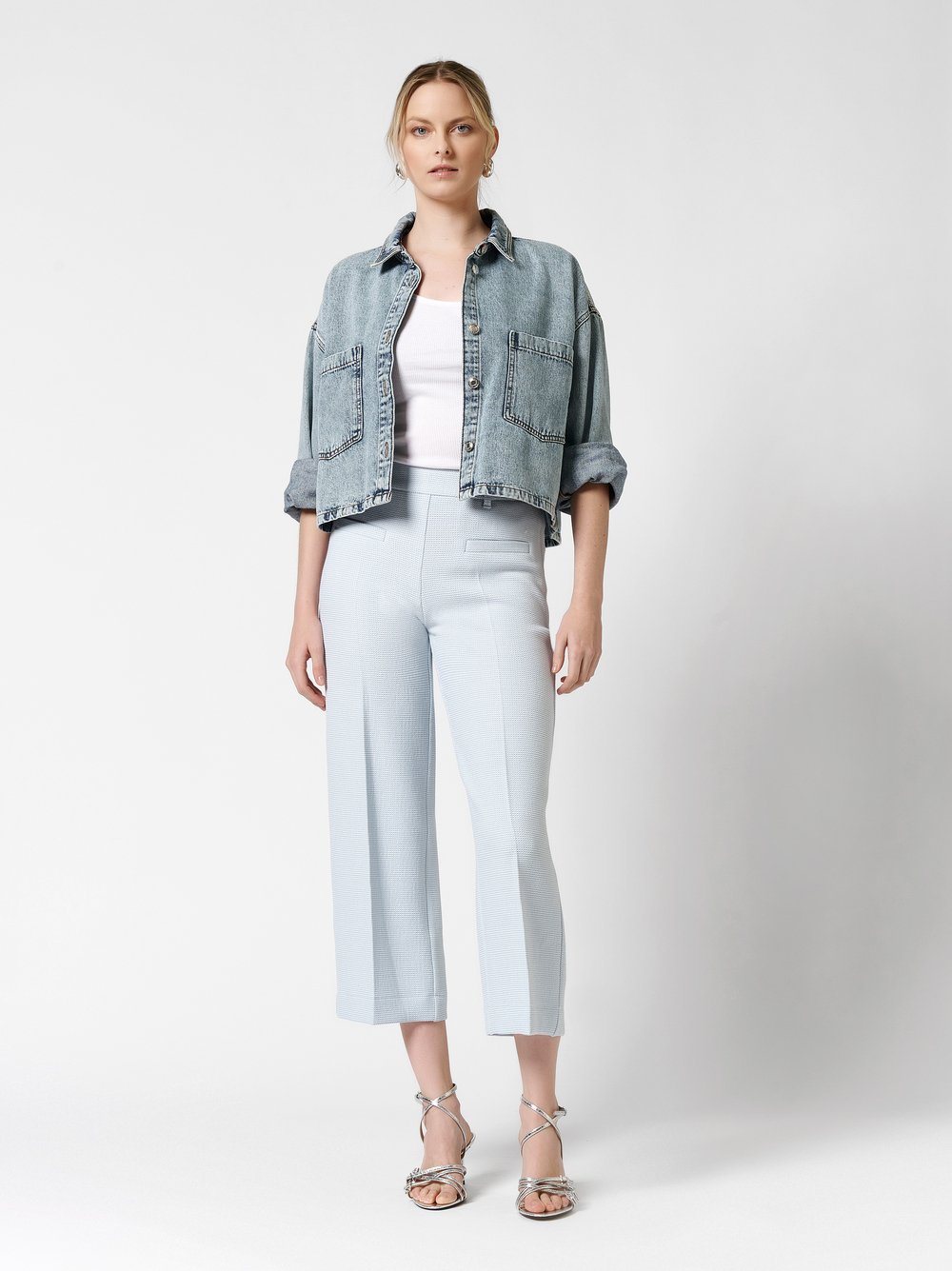 Trousers Mara_355 light blue outfit view Trousers Mara_355 light blue outfit view