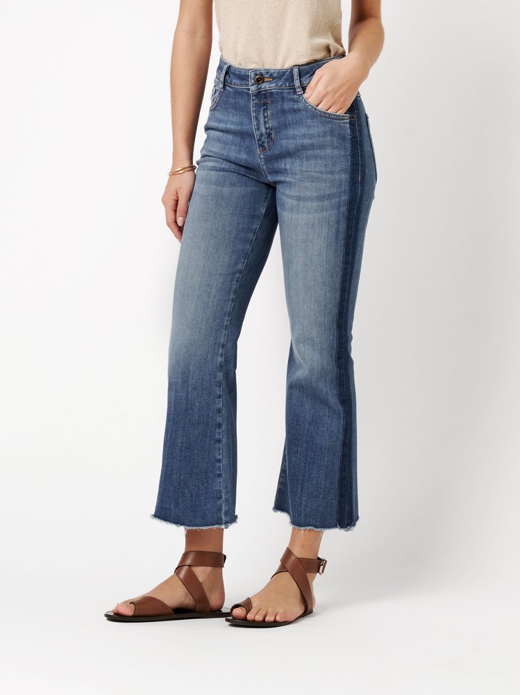 Womens jeans Antonia Bootcut in mid blue, jeans with raw hems and side stripes, front view worn by model