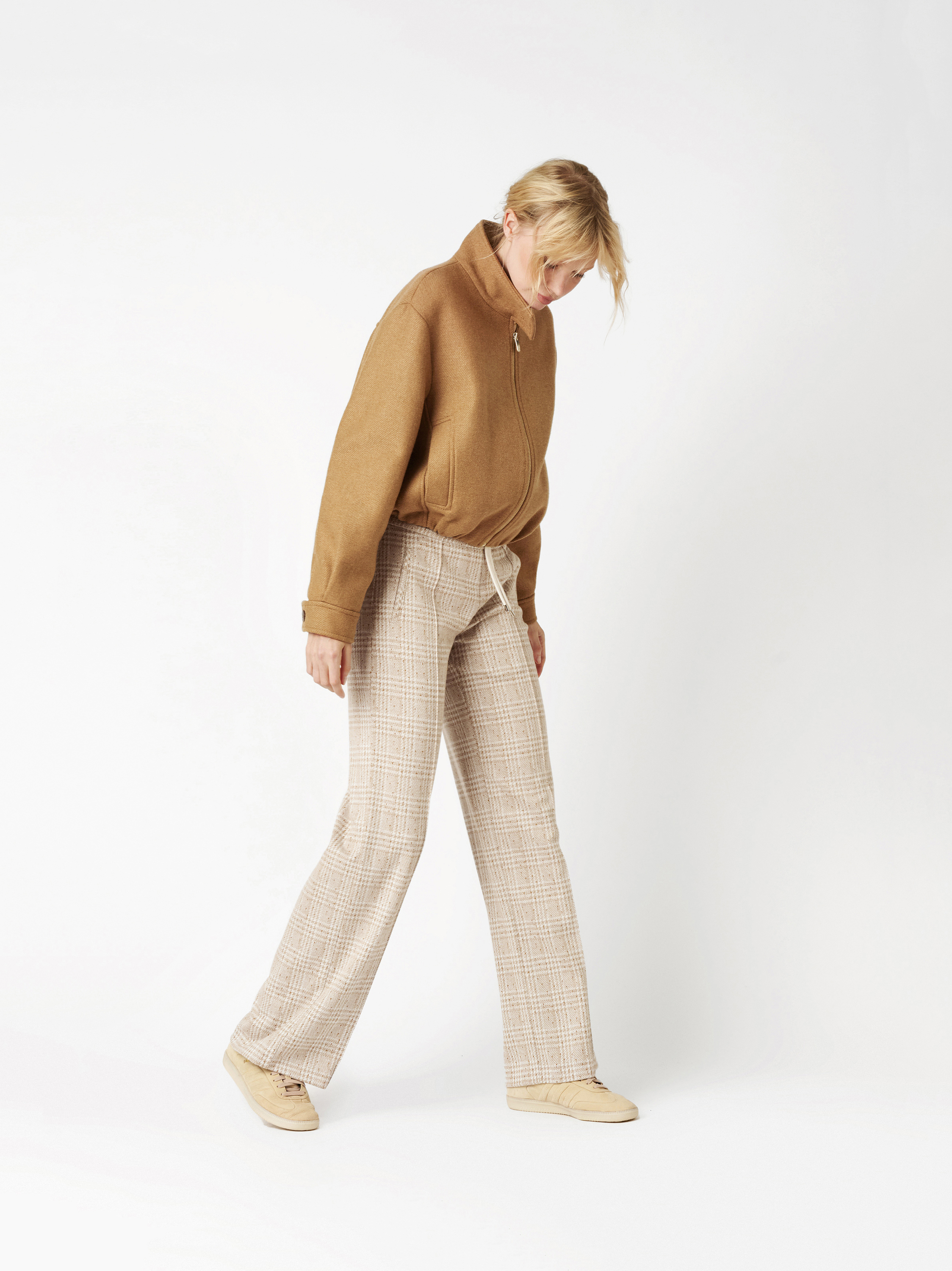 Trousers May_452 beige outfit view Trousers May_452 beige outfit view