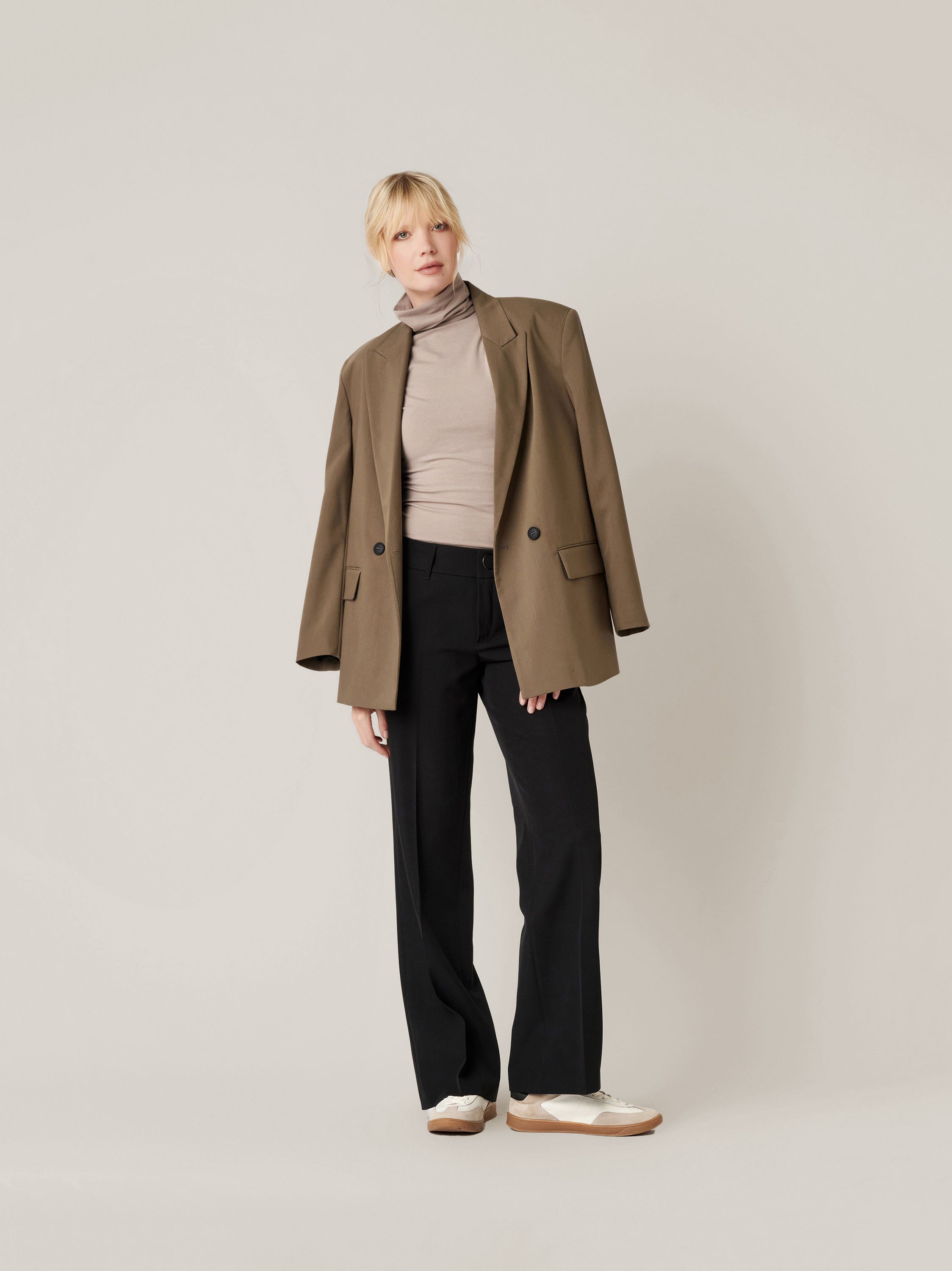 Womens trousers May Marlene in black, marlene trousers made of crepe, outfit view worn by model