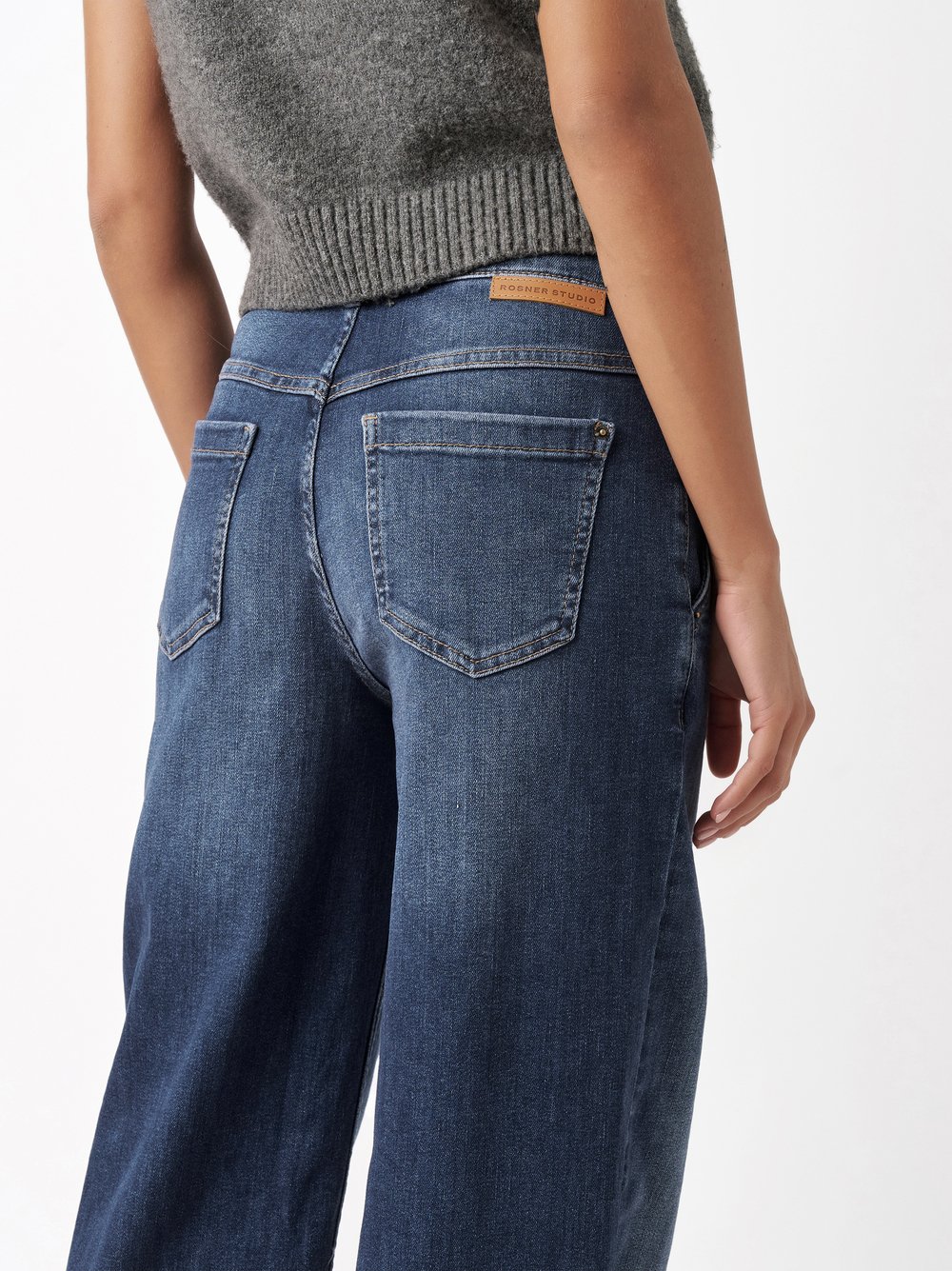 Jeans Audrey1_094 mid blue detail view Jeans Audrey1_094 mid blue detail view