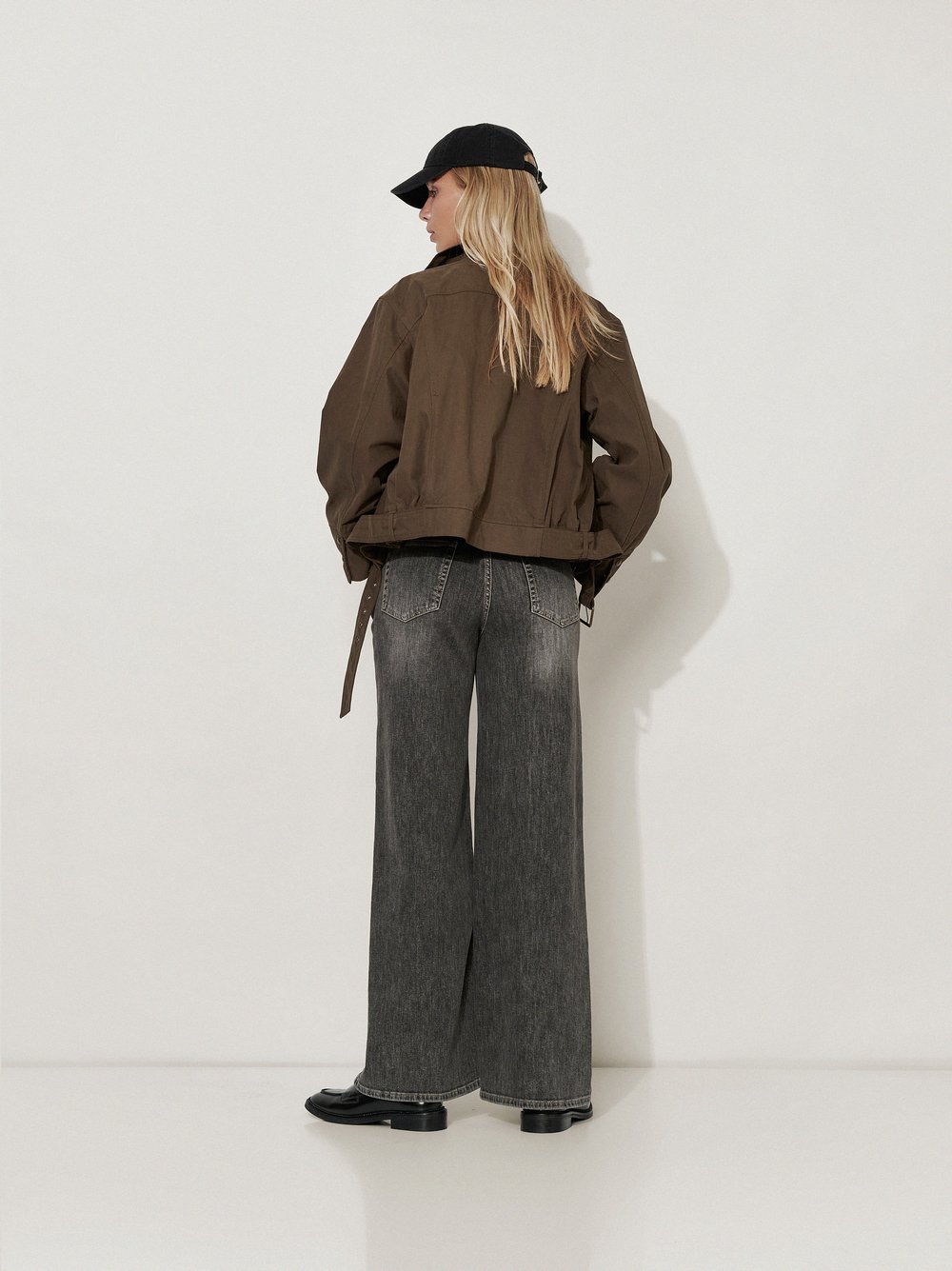 Womens jeans Audrey Wide in Grey, wide-leg jeans with authentic wash, back view worn by model