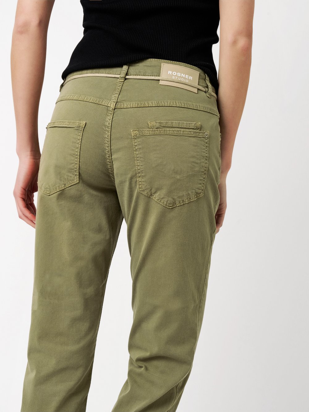 Womens jeans Masha Belt in khaki, summer trousers with tie belt and turn-up hem, detail view