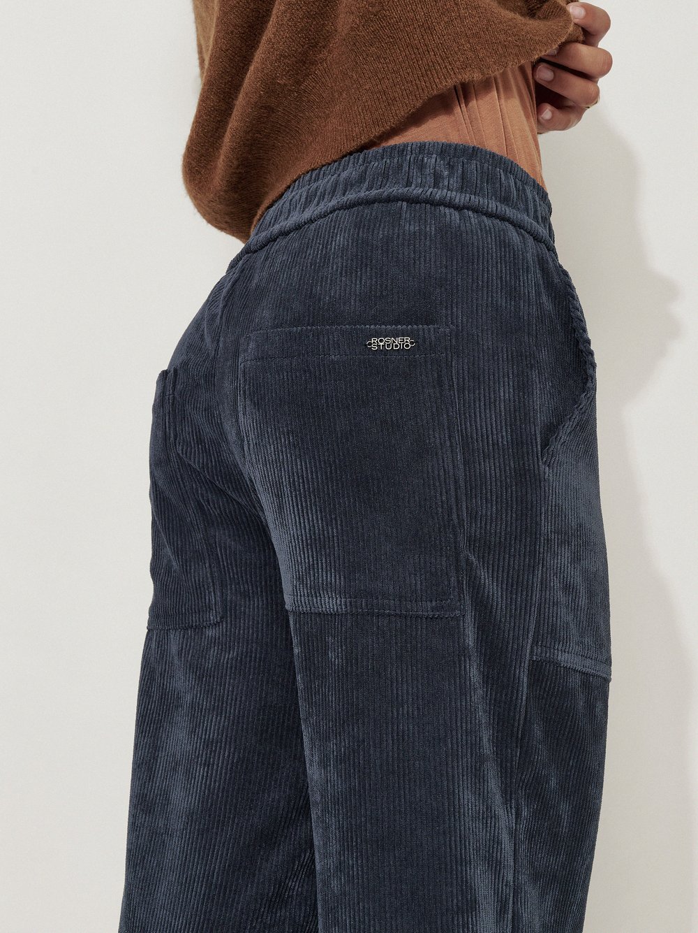 Womens trousers Mara Worker in Navy, wide-leg corduroy trousers, second detail view