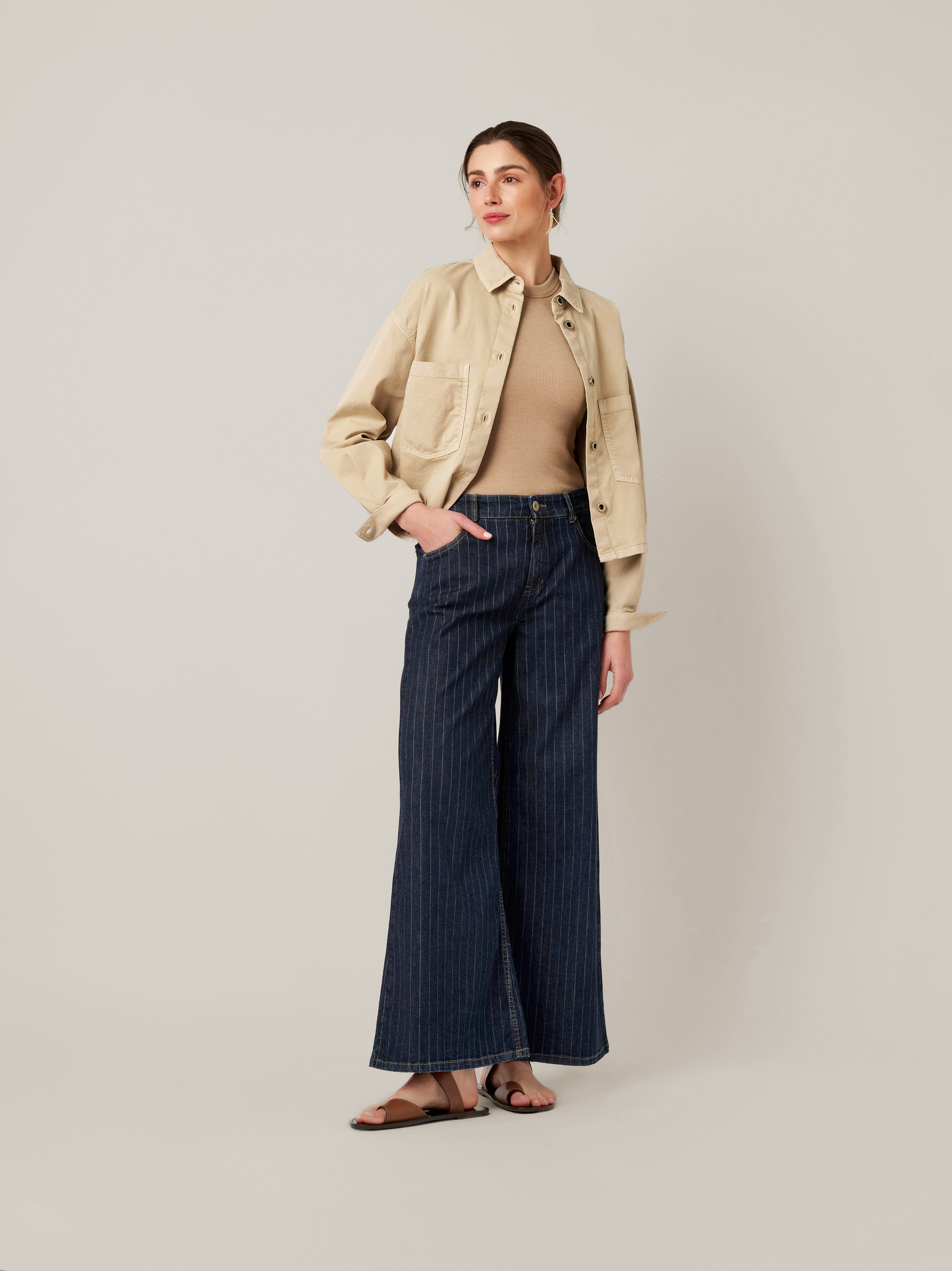 Womens jeans Audrey Wide in blue, striped wide leg jeans, front view worn by model